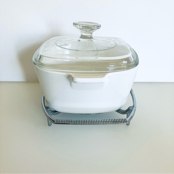 Corningware Set: Casserole, Cradle & Pyrex glass cover - Picture 3 of 9